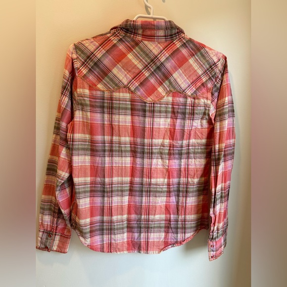 CUMBERLAND OUTFITTERS Pink Plaid Western Shirt with Jewelled Snaps Size Medium - Picture 4 of 11